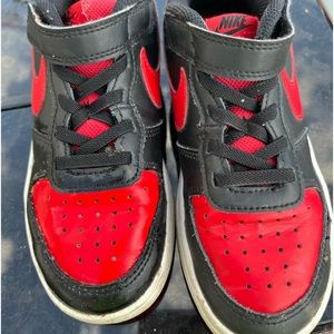 Nike youth sneaker size 1y